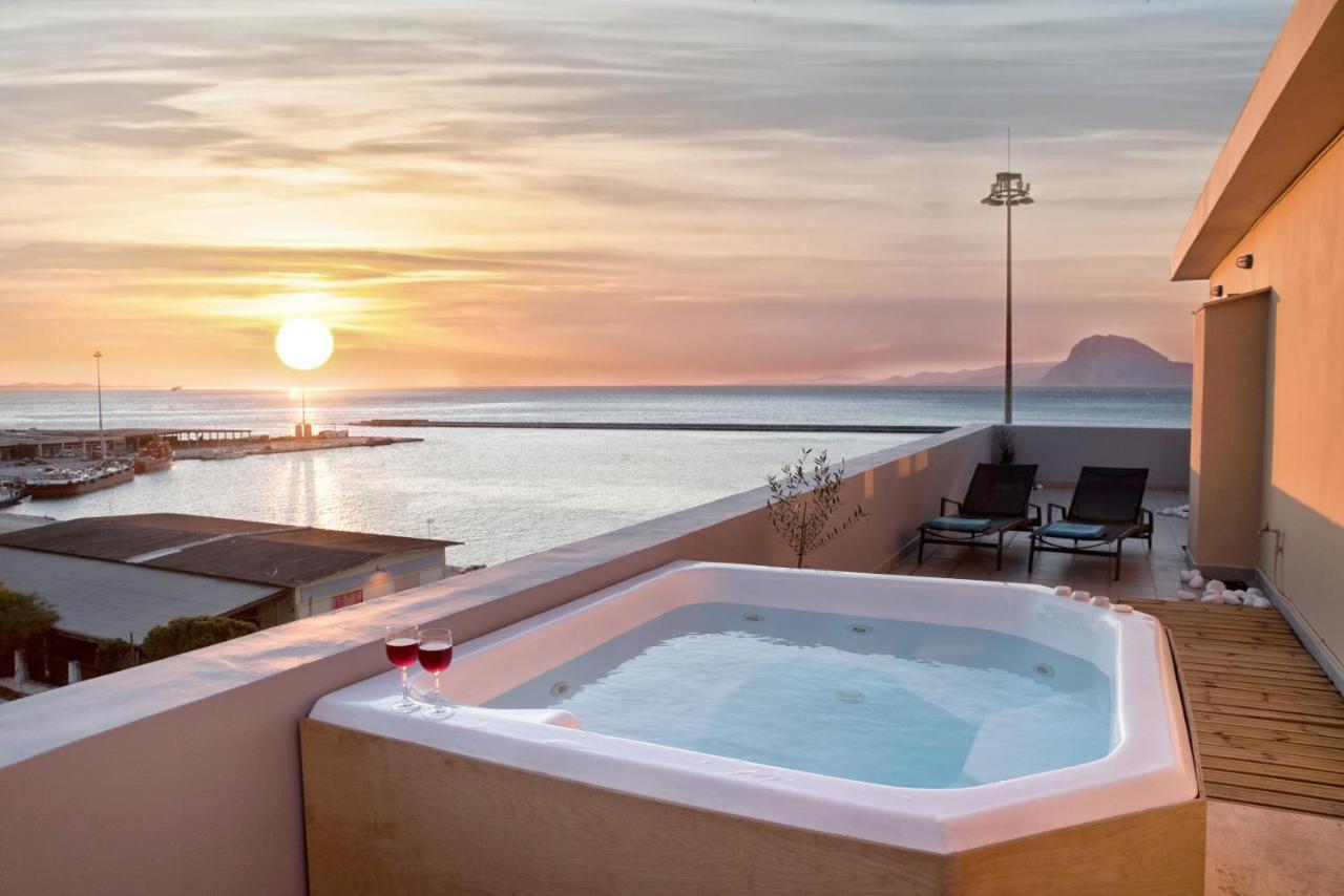 Majestic Penthouse In The Heart Of Patra Apartment Luaran gambar