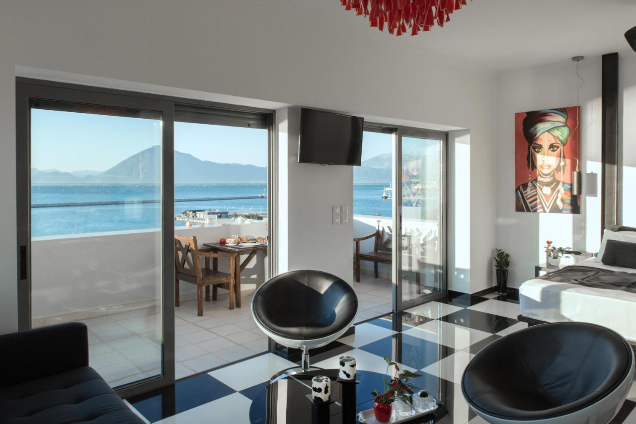Majestic Penthouse In The Heart Of Patra Apartment Luaran gambar