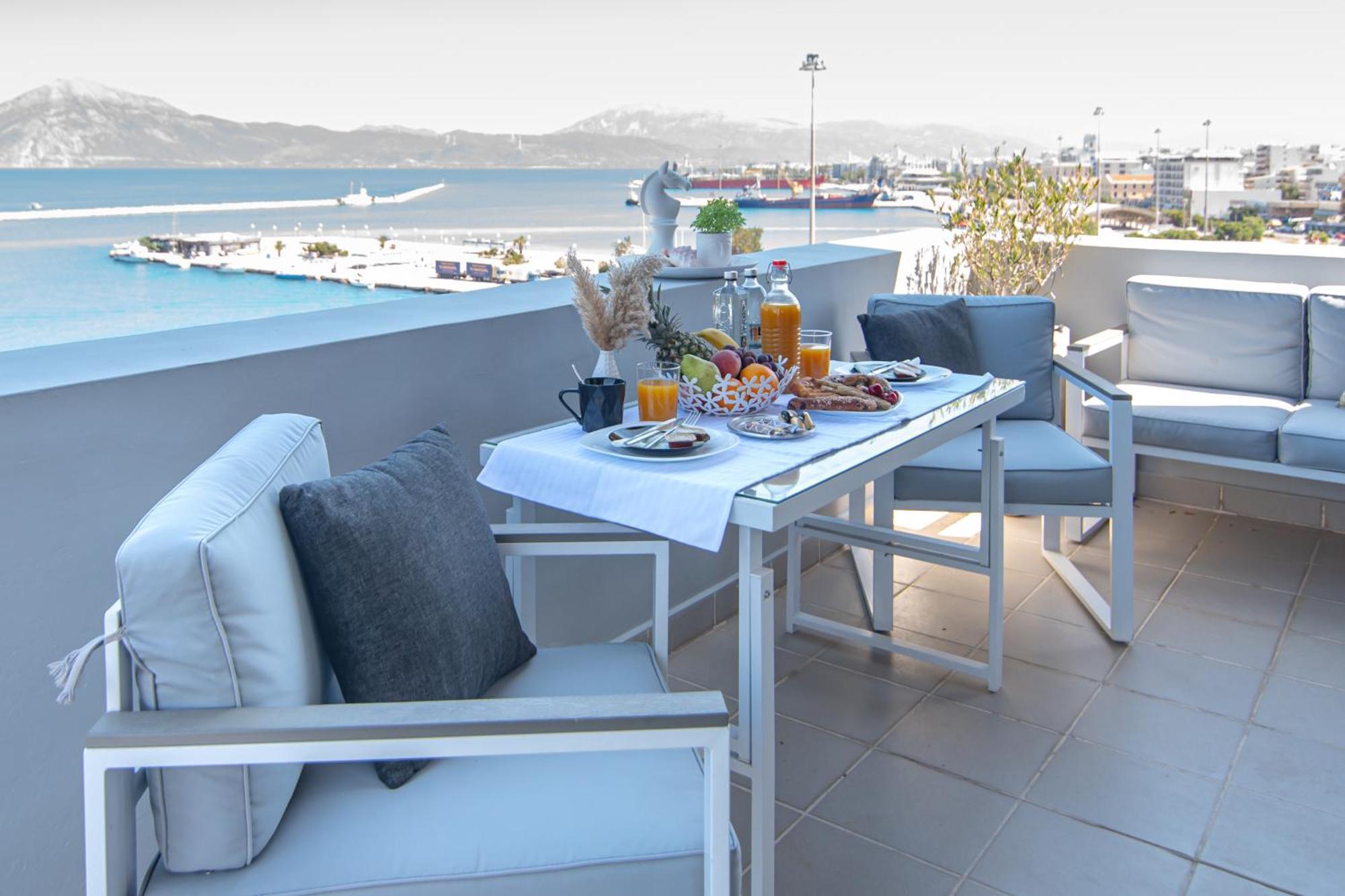 Majestic Penthouse In The Heart Of Patra Apartment Luaran gambar