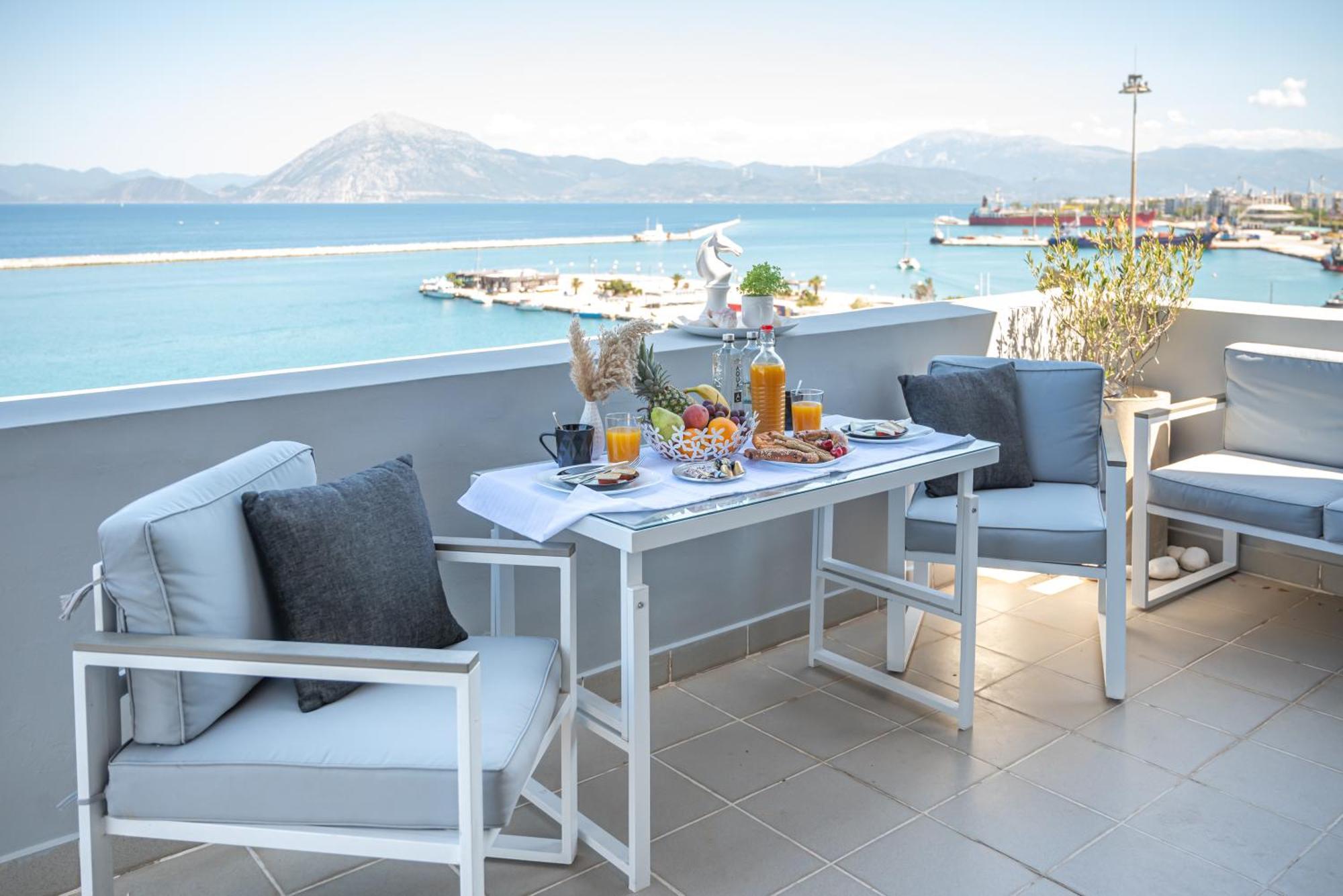 Majestic Penthouse In The Heart Of Patra Apartment Luaran gambar